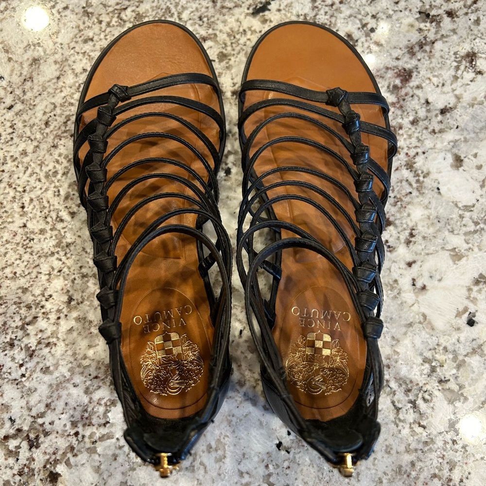 Vince Camuto Lendrila black sandals. Size 7. Only worn once.